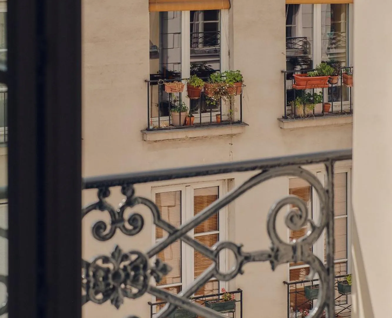 Nestay Sentier Aparthotel Paris