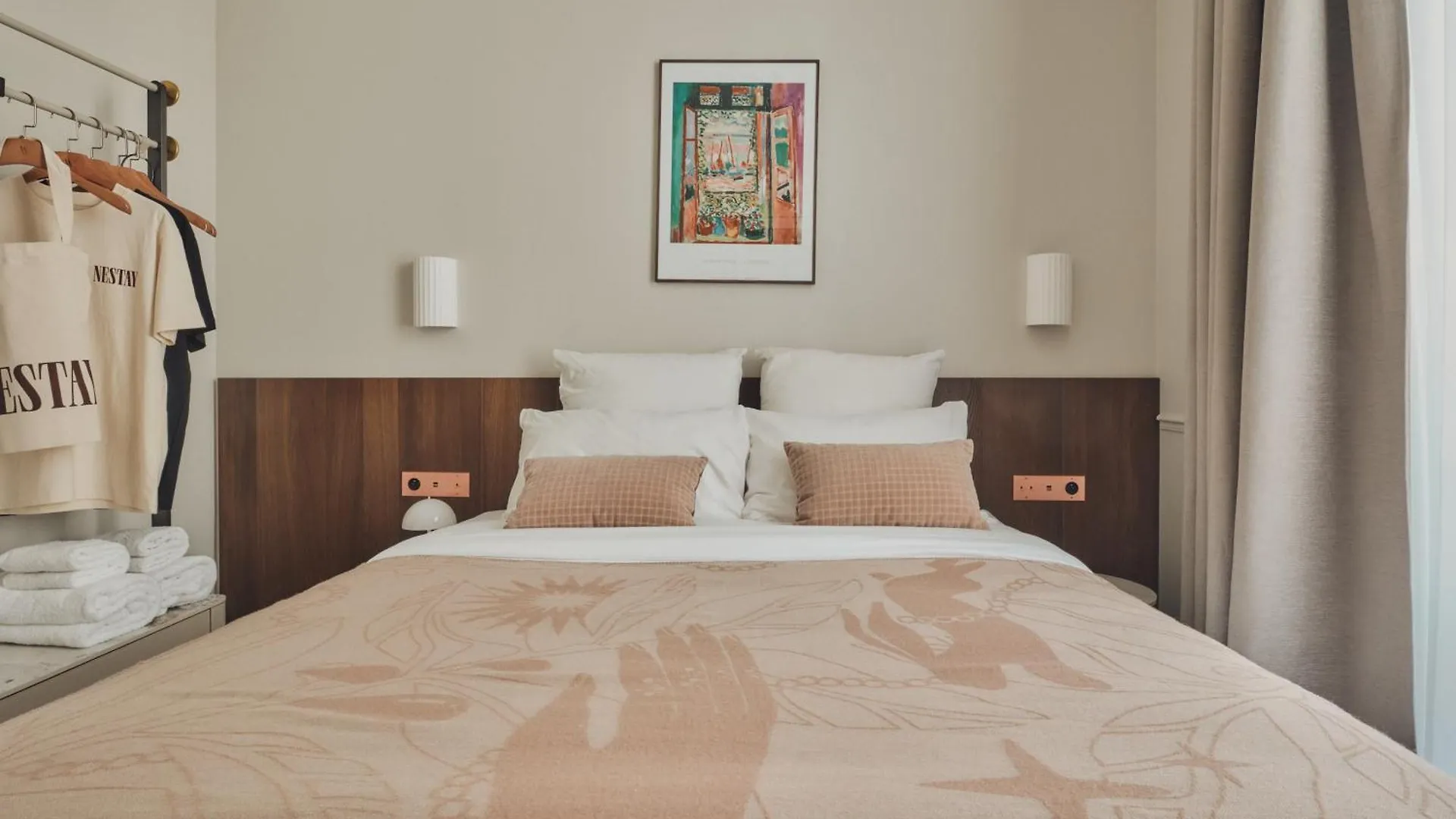Nestay Sentier Aparthotel