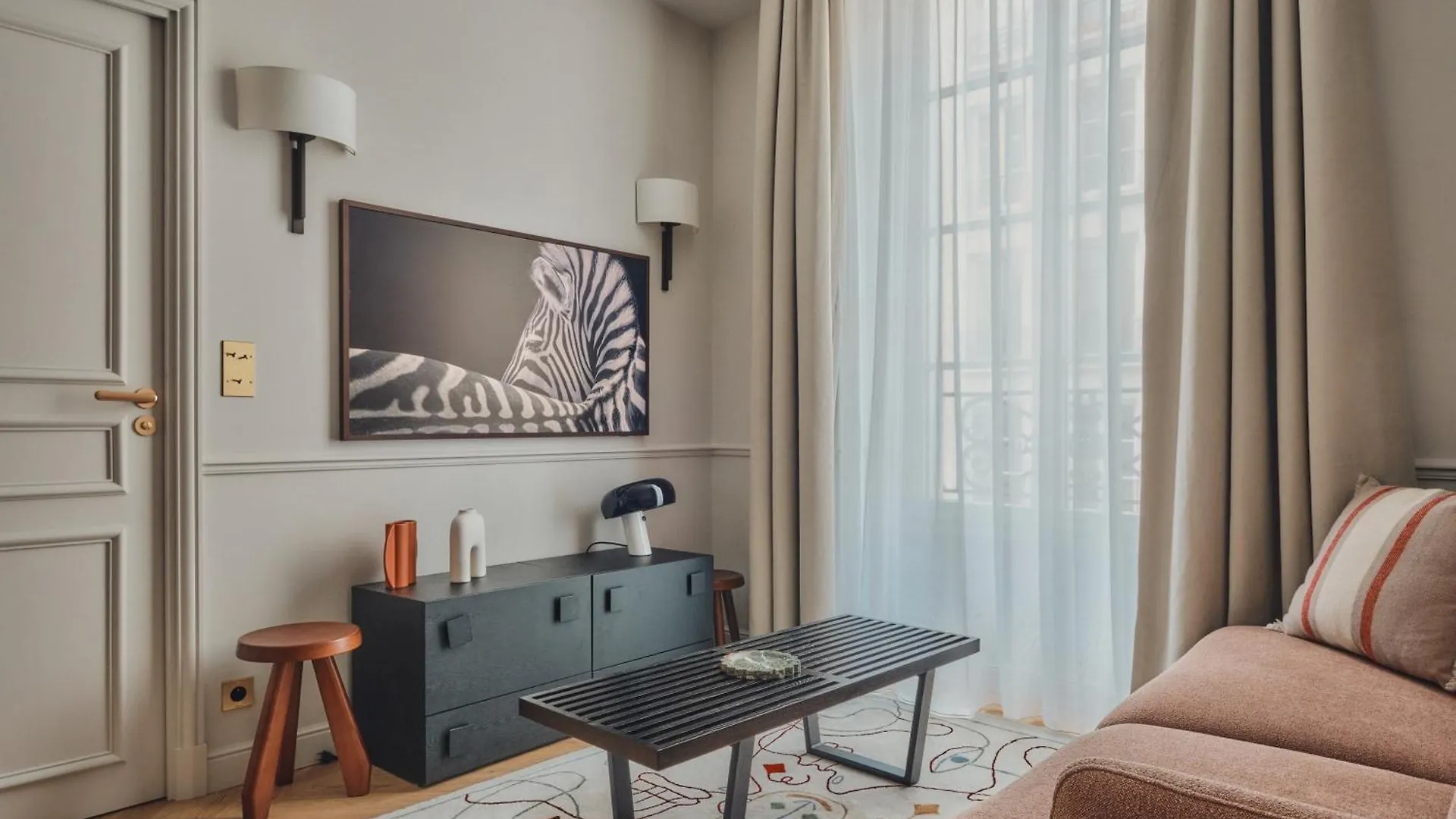 Nestay Sentier Aparthotel Paris