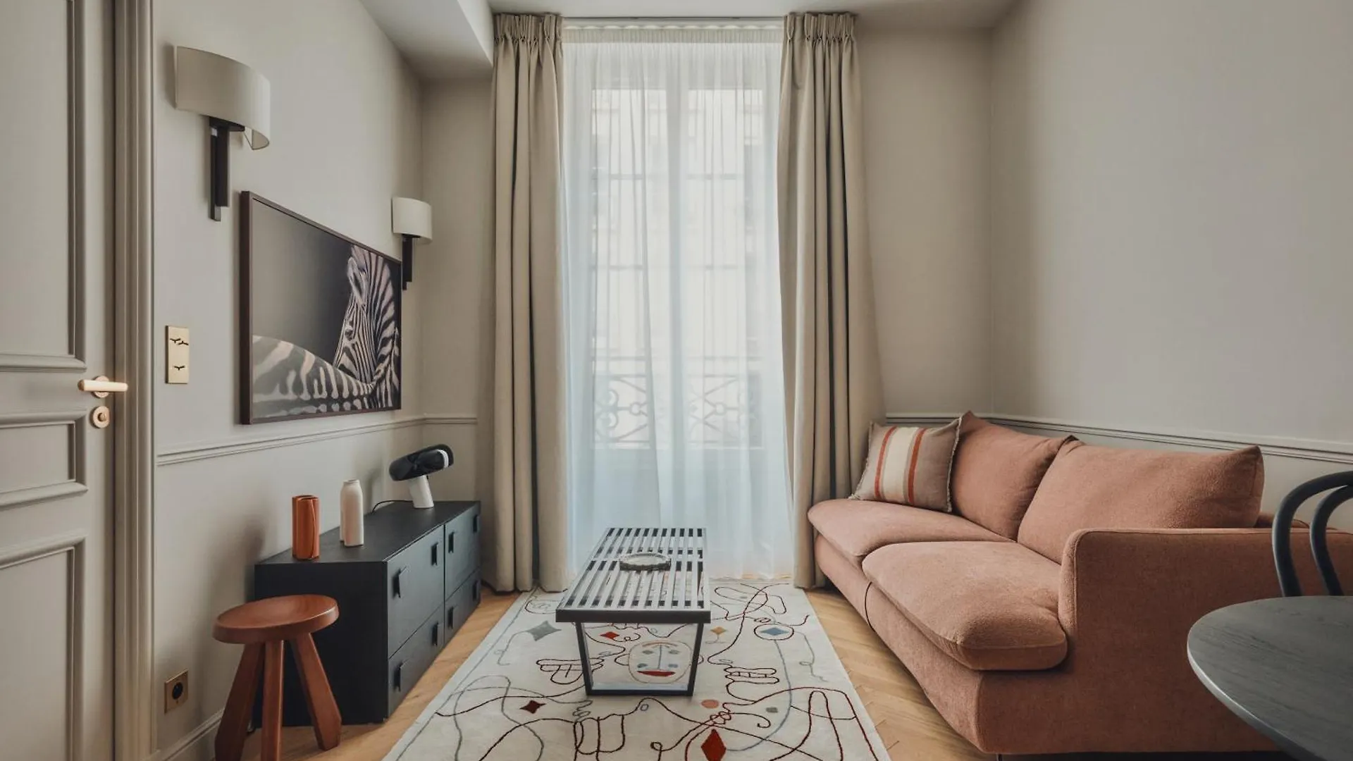 Nestay Sentier Aparthotel Paris