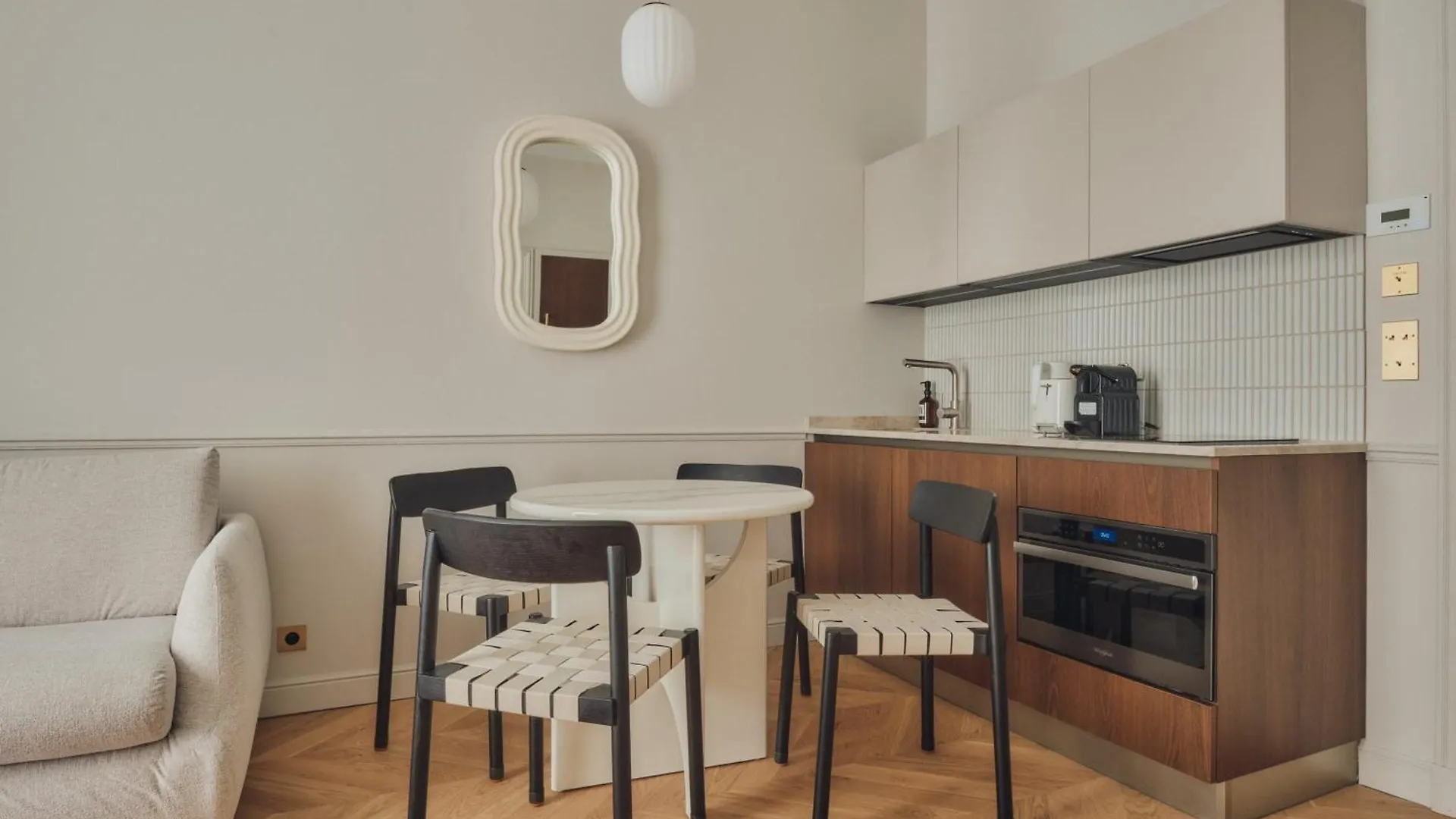 Nestay Sentier Aparthotel Paris